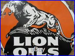 48 round DSP authentic org. 1920 LION OIL & Gas Co. Porcelain Sign