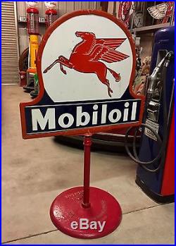 Mobil Oil Pegasus Porcelain Keyhole Curb Sign