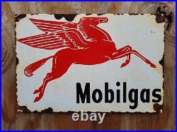 Vintage Mobil Porcelain Sign Gas Engine Mobilgas Motor Oil Service Pegasus Peggy