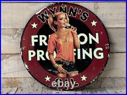 Vintage Wynn's Oil Gasoline Porcelain Gas Service Station Oil Pump Plate Sign